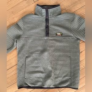 L.L. Bean, Slightly Fitted Quarter-Snap, Small